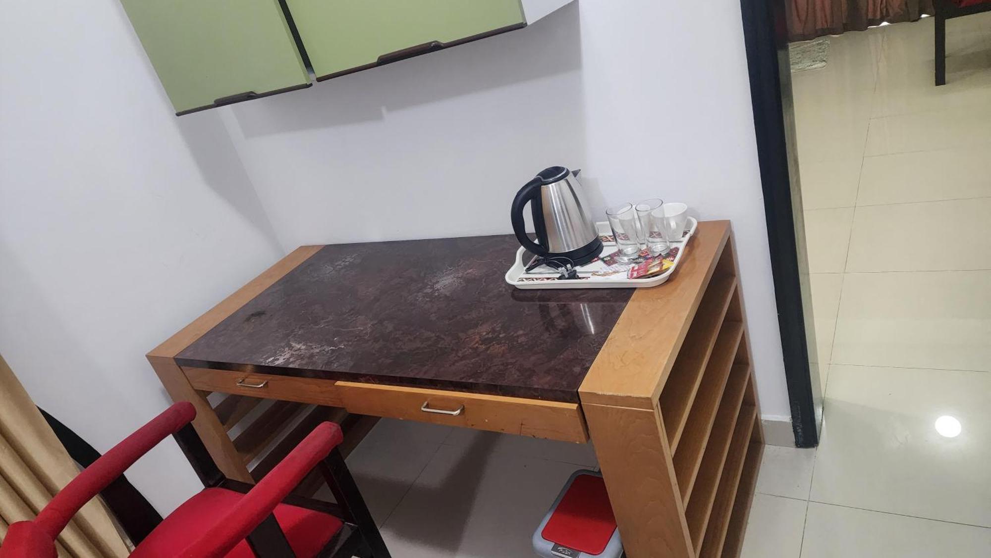 Qurum Hotel
