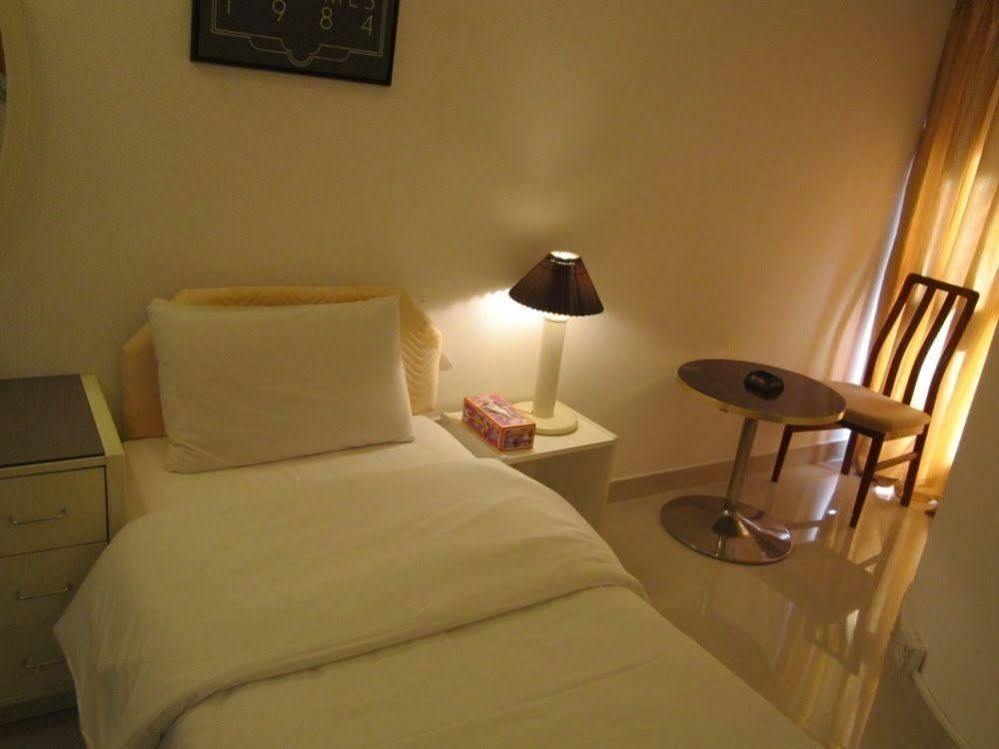Qurum Hotel 2*